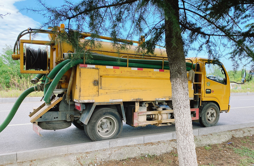 283晏公庙清洗抽粪车